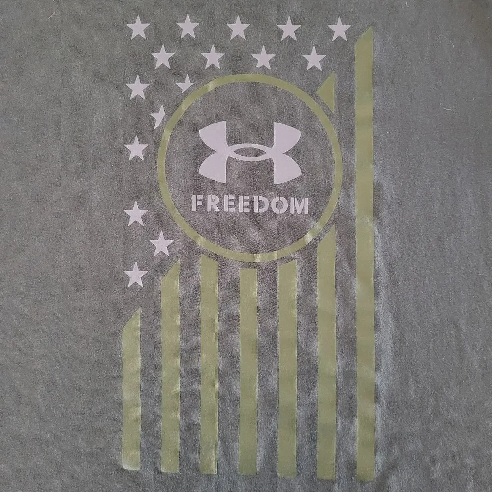 Under Armour Men's Crewneck Freedom Flag Shirt Sleeve T-Shirt